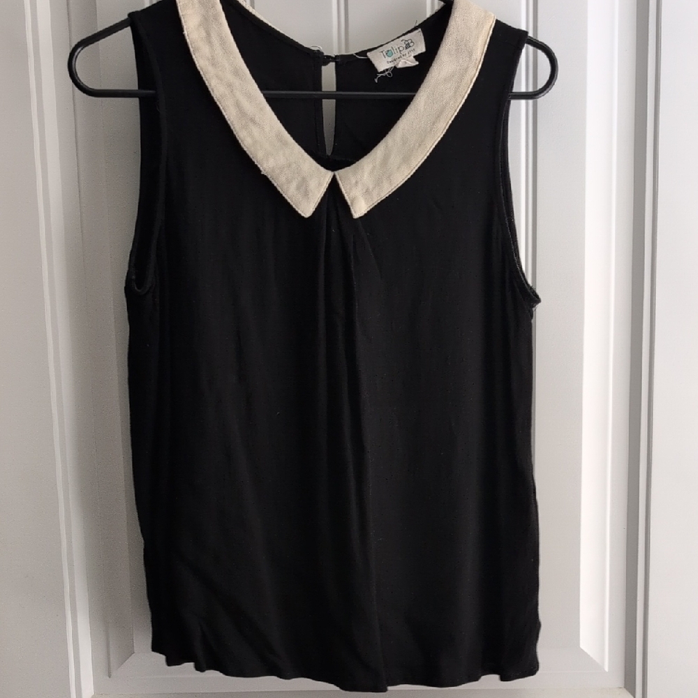Unique Vintage Sleeveless Black Top with Cream Collar
